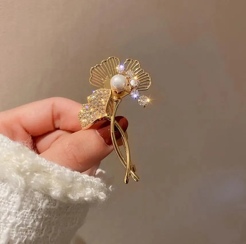 Abay Sequin Brooch Pin