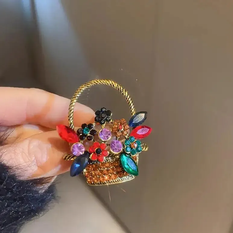 Abay Sequin Brooch Pin