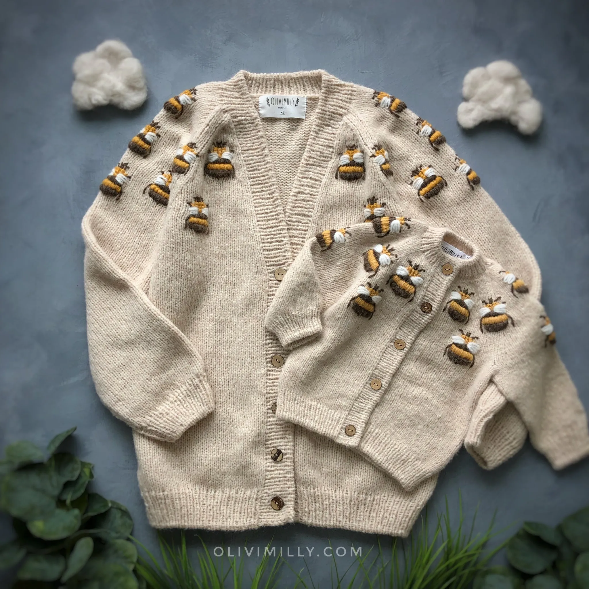 Adult Bee cardigan | wheat