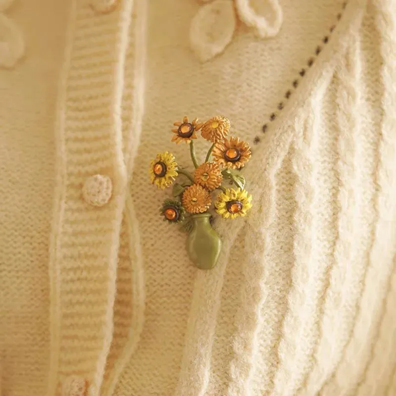 Beren Rhinestone Brooch Pin