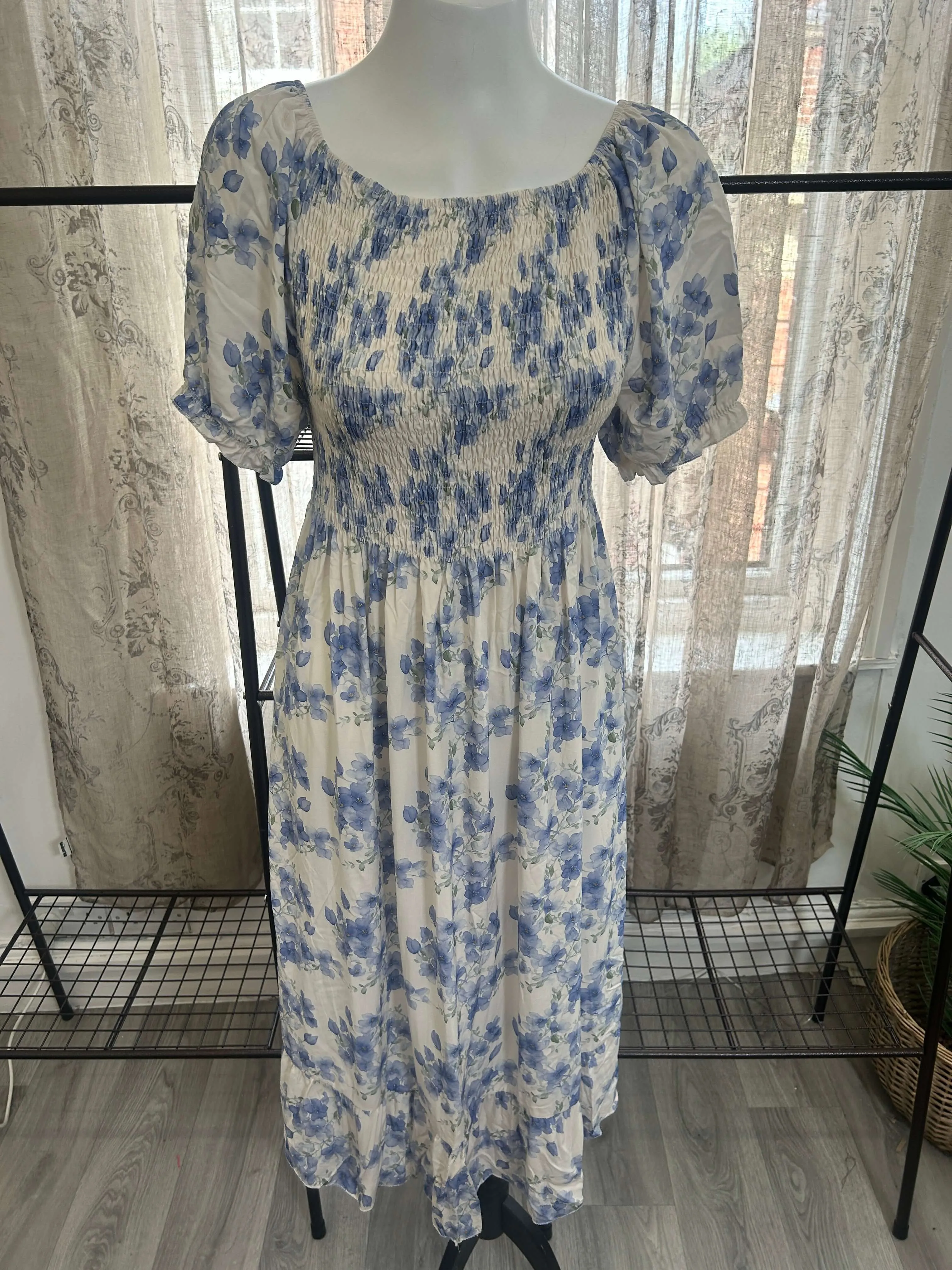 Ditsy Floral Shirred Waist Maxi Dress