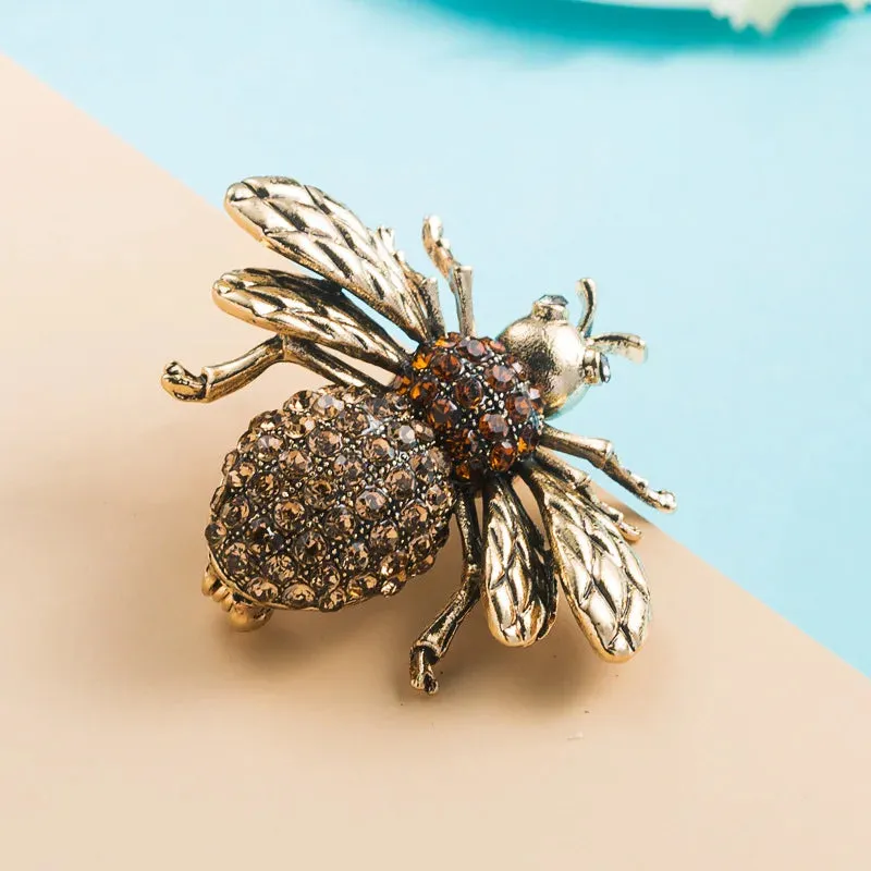 Mai Lace Brooch Pin